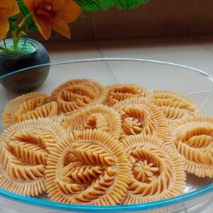 নরসিংদীর ঐতিহ্যবাহী নকশী পিঠা (10 Pcs)
